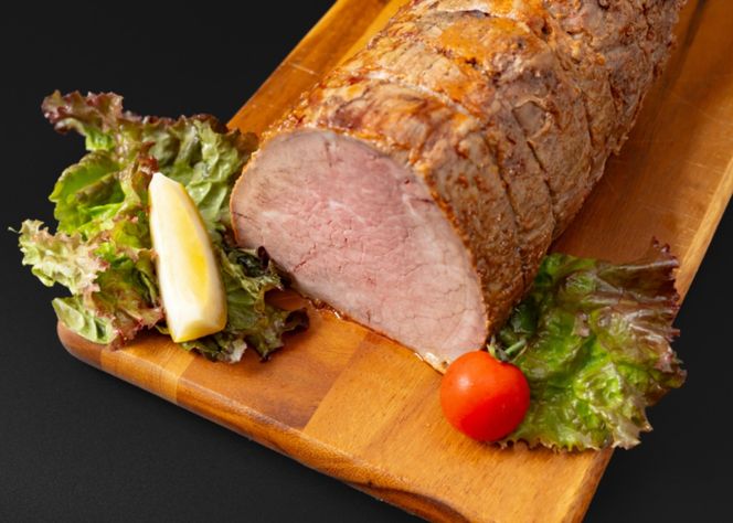 精肉店の直営焼肉【焼肉大剛】しっとり濃厚！肉屋の本格手作りローストビーフ 500g【ローストビーフ 肉 牛肉 冷凍便 おすすめ 人気 ランキング 冷凍 手作り 詰め合わせ 大容量 冷凍食品 手作り お惣菜 国産 業務用 牛肉 名店 お弁当 夕食  ディナー 丼ぶり 簡単調理 ストック 三重県 四日市市 ふるさと納税】