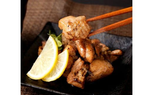 鶏の塩焼き・炭火焼 食べ比べ セット合計約1.1kg 各3パック 味付き 鶏肉 国産 お肉 調理済 真空パック おつまみ おかず 焼鳥 惣菜 家飲み 家呑み 晩酌 冷凍 宮崎県 九州 送料無料
