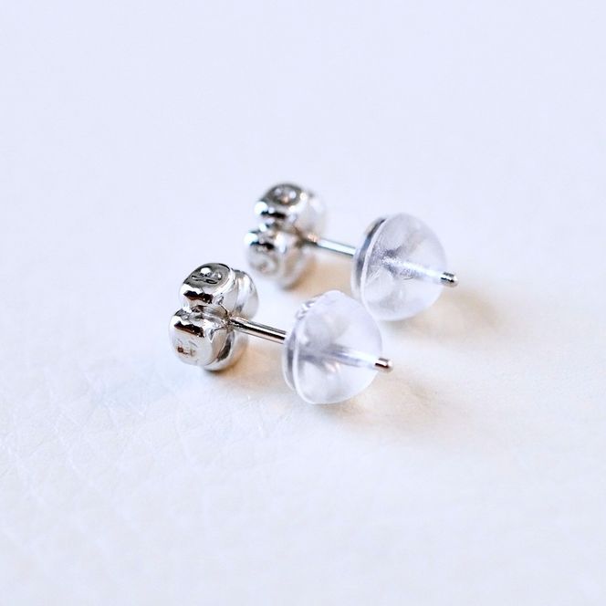 K18WG(18金) ホワイトゴールド 地金 クローバー ピアス シンプル 幸運 希望 幸福 愛情 健康 保証書付 KO-0063 242-021-b