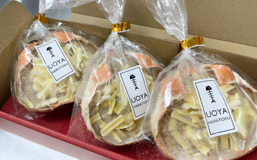 【UOYA HARATOKU 自家製 香住ガニ グラタン 3個入り】香住ガニの身をふんだんに使った美味しいグラタン オーブンで焼いたときの香ばしい香りとチーズの香りがたまらない一品！数量限定ですのでお早めにどうぞ！ 産地直送 香美町 香住 山陰 国産 刺身 海鮮 魚や HARATOKU 56-05
