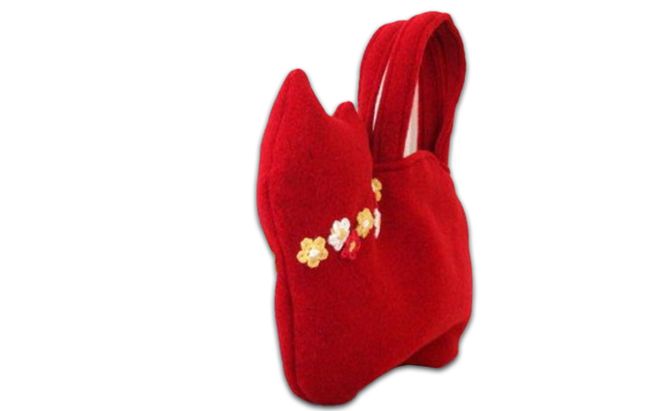 お花モチーフネコバッグ＊カーディナルレッドB ファッション かばん 手編みトートバッグ 花飾り 厚み 崩れにくい 生地 上品 差し色 入れ口小さめ かわいい おしゃれ 