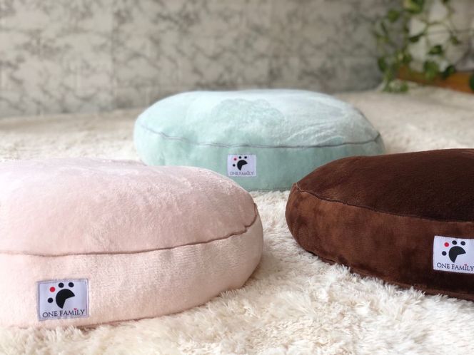 【たっぷり!!リアルダウン使用】円形タイプ ペット用 羽毛クッションセット ペットベッド 犬や猫が大好き!! H162-050