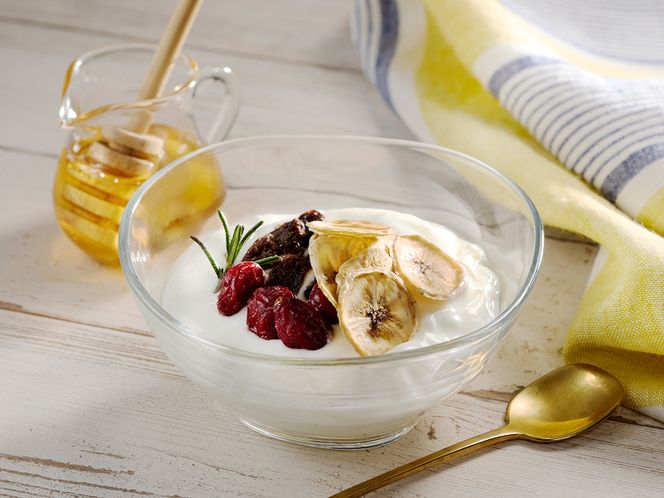 ノンオイル乾燥バナナ 100g(100g×1袋) ［175R04］ ノンオイル 乾燥 バナナ 100g 油不使用 砂糖不使用 甘味 低カロリー 保存に便利 チャック付き ドライフルーツ ヨーグルト アイスクリーム トッピング 焼き菓子 おやつ 愛知県 小牧市 送料無料