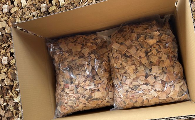 針葉樹 ウッドチップ 約80L (約20L×4袋)  スギ ヒノキ 杉 檜 アウトドア キャンプ