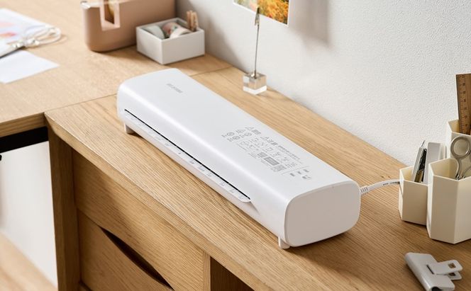 ラミネーター LM32D-W ホワイト アイリスオーヤマ a3 家庭用 75ミクロン 100ミクロン 対応 ラミネート 高速化 時短 保育園 幼稚園 学校 店舗 オフィス コンパクト フレーレバー付き メニュー POP