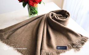 G3339 『Noble Fibre』100％ヤク・大判ストール ベージュ【高級 おしゃれ ファッション カシミア より暖かい 防寒】