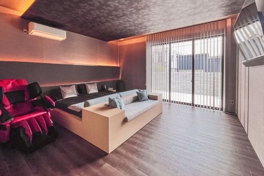 CORAL SUITE VILLA chita ＜限定日なし（土日祝可）＞ 宿泊券 1日1組限定 1棟貸切 | 旅行 観光 宿泊 チケット プライベートヴィラ プール サウナ BBQ 知多半島 知多 愛知県 美浜町