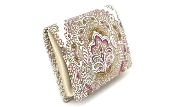 【文庫屋大関】箱まち小銭入れ アンティークレース〈ピオニー〉【皮革工芸品】 革製品 工芸品 民芸品 牛革 財布 小銭入れ 小物入れ お祝い ギフト プレゼント 墨田区 東京都