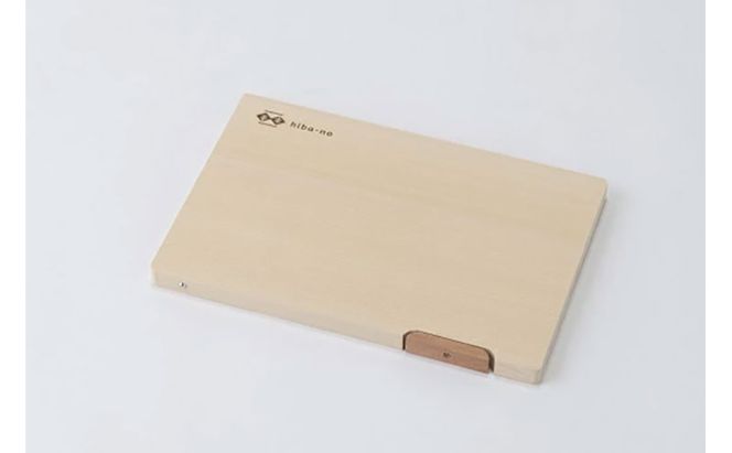 青森ひばの軽量まな板 スタンド付き S 木製 青森ひば 青森ヒバ 木工品 卓上 国産 キッチン用品 調理器具 アウトドア キャンプ カットボード カッティングボード 梅沢木材工芸社