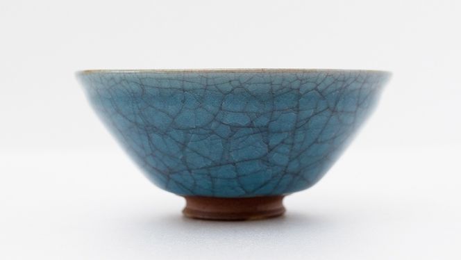 【氷裂貫入青瓷】抹茶茶碗 （小野寺裕司 作） 径13.9cm×高さ7.3cm | 茶碗 湯飲み 夫婦湯飲み 陶器 陶芸 お茶 食器 [EW45-NT]