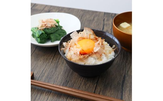 花かつお 80g×7袋 鰹 かつお カツオ かつお節 鰹節 料理 出汁 だし 薄削り 削りたて 風味 おやつ おひたし 冷奴 焼きそば 惣菜 美味しい 自宅用 お取り寄せ グルメ【株式会社大熊】 [BQAA063]