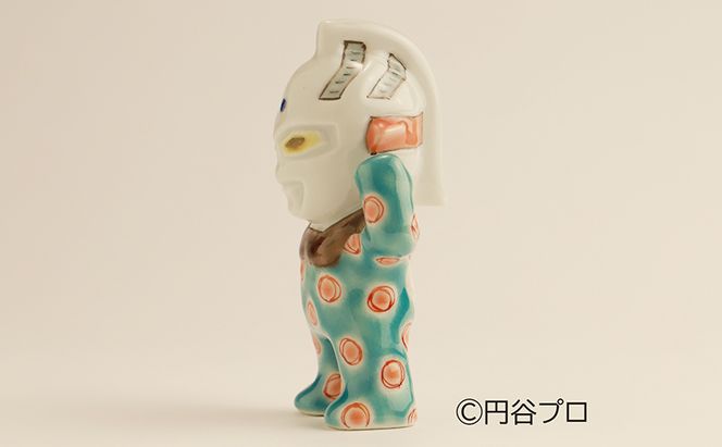 九谷焼　ウルトラセブン　岡田絹代 民芸品 工芸品 インテリア 