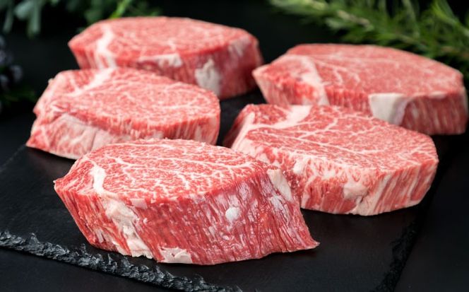 【全3回 定期便 】【極厚 シャトーブリアン 】200g×6枚 A4ランク 博多和牛 糸島 【糸島ミートデリ工房】[ACA163] 定期便 ステーキ ヒレ ヒレ肉 フィレ 牛肉 赤身 黒毛和牛 国産 博多 和牛