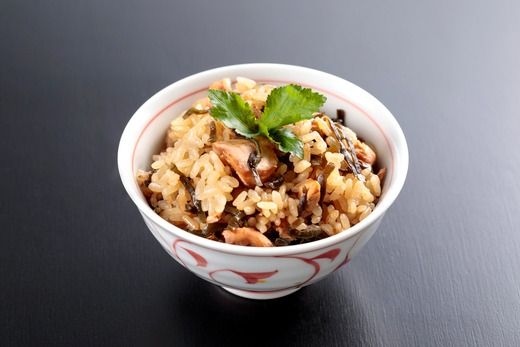 【中村家】 蓬莱銀缶2個入り(1個150g) 岩手大槌サーモン(銀鮭)三陸産うにを使用【0tsuchi01419】