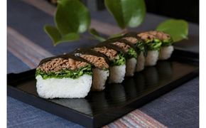 東かがわ市発！オリーブ牛寿司（２本）(配送不可:北海道・沖縄県・離島地域) 肉の加工品 惣菜 牛肉 加工品 お寿司 