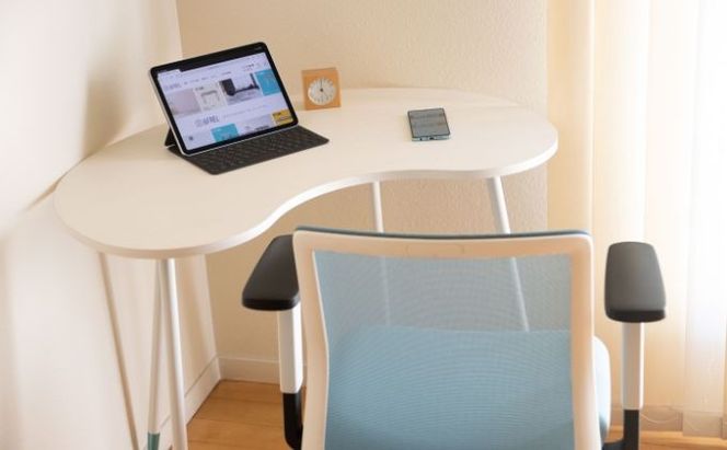 【＆FREL】FS ビーンズテーブル 先端色 4色 幅92cm　奥行60cm　高さ 72cm ※離島への配送不可