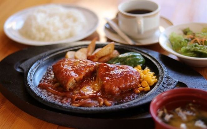 【大人気レストラン！】手作りハンバーグのお店 「つきみち」 ペアお食事券 / 食事券 ペアチケット チケット ハンバーグ チーズハンバーグ 和風ハンバーグ レストラン 外食 涌谷町 【numadate001】