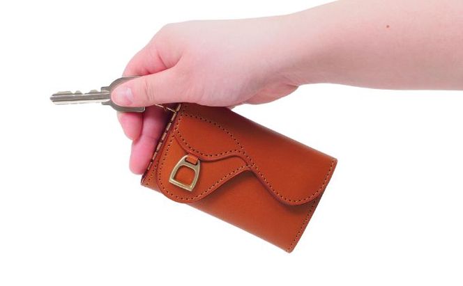 鞍 キーケース キャメル いたがき ポケット付き 天然皮革 本革 手作り ファッション小物 おしゃれ ギフト 贈り物 北海道 赤平