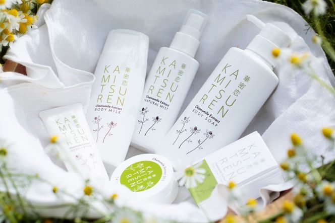 華密恋 ナチュラルミスト 150mL [カミツレ研究所 長野県 池田町 48110798] カミツレン カミツレ 化粧水 ミスト