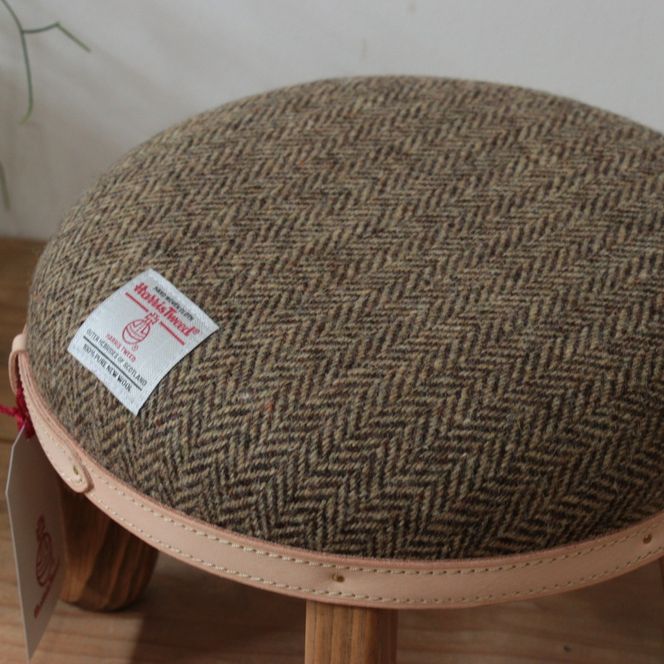 まぁるいスツール【ヘリンボーンブラウン】 子供 椅子イスキッズ HARRIS TWEED（ハリスツイード） 	Z126VC01