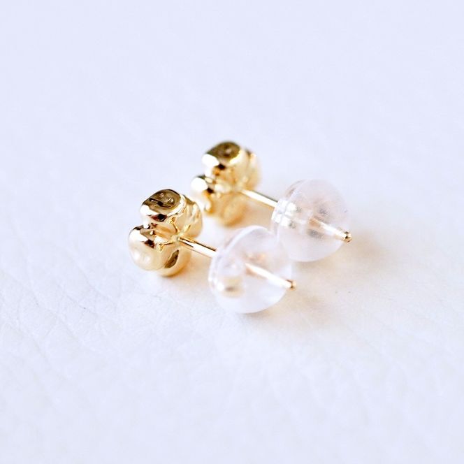 K18(18金) イエローゴールド 地金 クローバー ピアス シンプル 幸運 希望 幸福 愛情 健康 保証書付 KO-0063 242-021-a