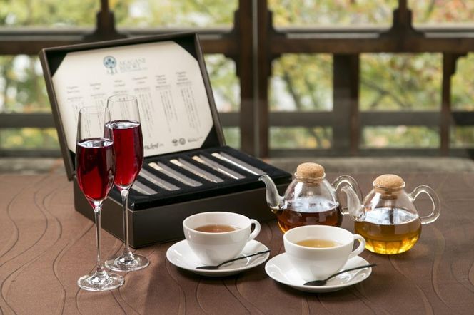 【サロン・ド・カンバヤシ】五段重アフタヌーンティー “京KASANE”お土産付きプラン ペアチケット | 京都 老舗 アフタヌーンティー 食事券［ アカガネリゾート京都東山1925 老舗茶舗 宇治茶 アフタヌーン 食事券 2人 スイーツ 煎茶 紅茶 カフェ 人気 おすすめ 記念 お祝い ホテル 旅行 観光 食事 ふるさと納税 ］ 261009_A-LS011