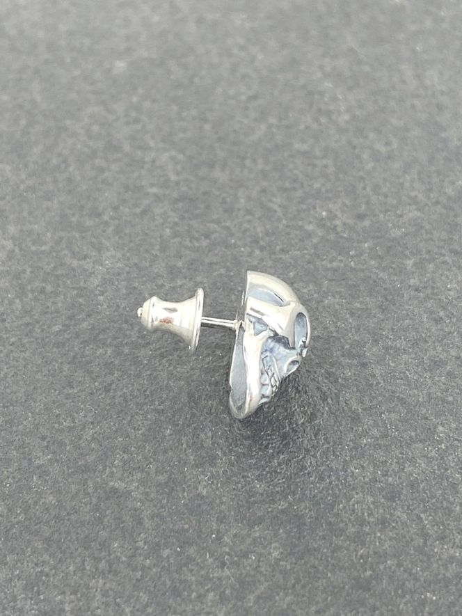 medium standard skull pierce スカル ピアス ｜ シルバー アクセサリー 髑髏 モチーフ 925 ハンドメイド ジュエリー アクセ ファッション 人気 シンプル ギフト プレゼント 年末年始 お中元 お歳暮 内祝い 快気祝い
