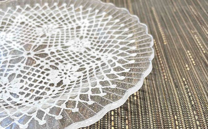 レース模様の丸皿 工芸品 食器 ガラス工芸品 ガラス製 