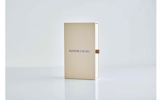 【ふるさと納税】MAISON CACAO メゾンカカオ アロマ生チョコレート 2種セット（16粒×2箱） ギフトボックス入 冷凍配送 神奈川県茅ヶ崎市