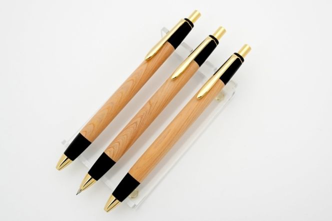 屋久島産【天然ヒノキ】無垢シャープペンシル・ストレートタイプ(0.5mm)1本 〈ペン 文具 文房具 シャーペン 木軸 ギフト 贈答 プレゼント 工芸品〉 