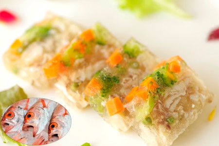 のど黒塩山椒煮アスピック風仕上げ（ノドグロの煮凝り風） 魚料理　のどぐろ　パーティ料理やお正月に贅沢な逸品　海鮮 魚介 魚介類 のど黒 アカムツ 高級魚 アスピック風 煮こごり風 地元野菜 山椒 冷凍 送料無料 ギフト 贈り物 お祝い 天の酒喰 あまのじゃく　AN00054