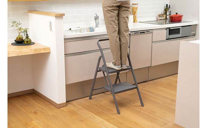 折りたたみステップ２段 OSU-2R ダークグレー アイリスオーヤマ 踏み台 脚立 折りたたみ おしゃれ 軽量 ステップ台 ステップチェア 折りたたみステップ  スツール はしご ステップ 大掃除 洗車台