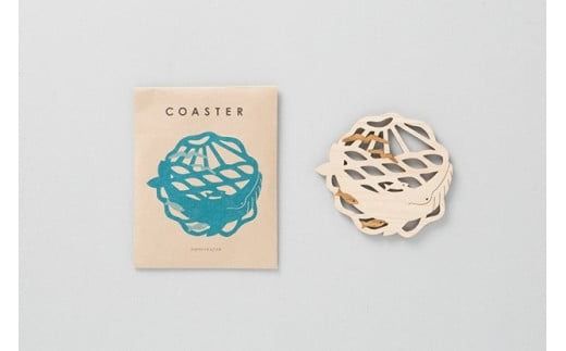 コースター 4枚 セット 山のくじら舎 木製 木 おしゃれ かわいい 可愛い ギフト 包装 ラッピング プレゼント 贈り物 贈答 出産祝い 誕生日祝い 日本製 手作り てづくり のし 熨斗 高知県 安芸市 ヒノキ 木目 天然木 テーブルウェア インテリア雑貨 キッチン雑貨 北欧 和風 モダン 食卓 カフェ風 ドリンク 水滴防止 吸水性 耐熱 耐水 カップ グラス 受け皿 卓上 安芸市 高知県