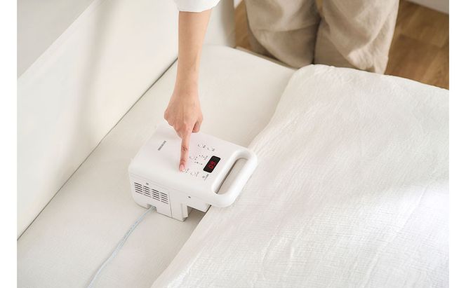 布団乾燥機 ふとん乾燥機 カラリエ シングルノズル FK-C5-W ホワイト 布団乾燥機 アイリスオーヤマ カラリエ ホワイト 衣類乾燥機 タイマー付 布団 乾燥 乾燥機 湿気 ダニ対策 湿気 布団あたため 靴乾燥 シューズドライヤー