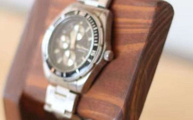 腕時計スタンド「HOKKAIDO WOOD」ロゴマーク刻印  BHRA015