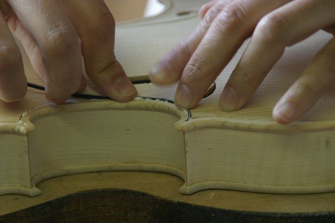 バイオリン修理・メンテナンス 利用チケット15,000円分 (店舗受付用) ヴァイオリン 手入れ 修理・メンテナンス調整 利用券 商品券 割引券 232238_AD82