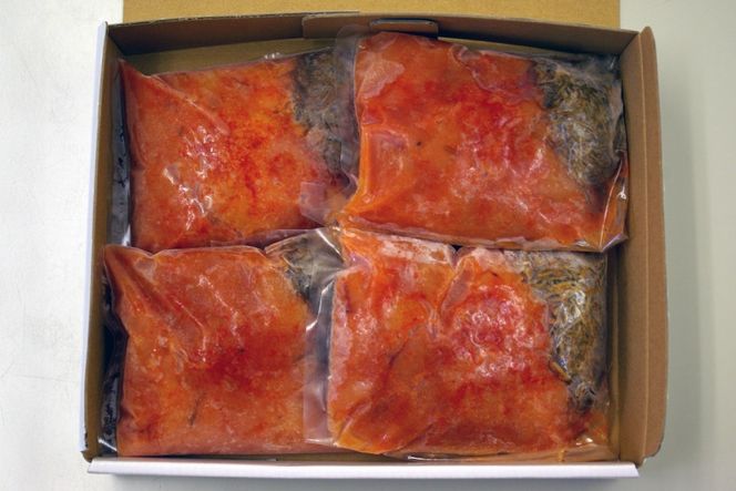 無着色 辛子明太子 220g と 小切 昆布 30g 各4袋 計 1kg [筑前福岡 福岡県 宇美町 um40azo710008] セット めんたいこ めんたい子 冷凍 小分け おかず ご飯のお供