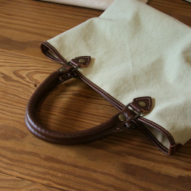 【サンドベージュ】MT-03 帆布×革 クラシカルな雰囲気のミニトートバッグ  Z129VC01