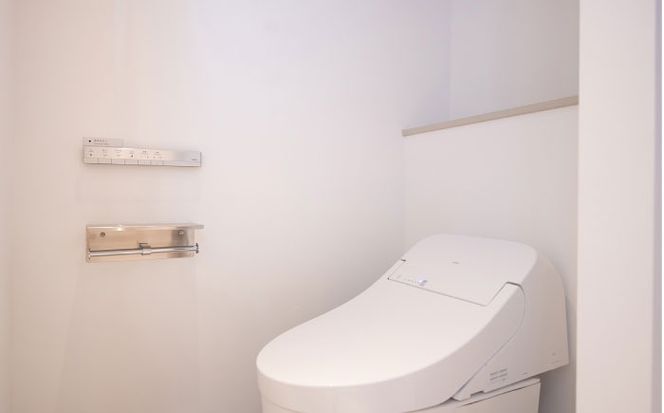 レフ沖縄アリーナ by ベッセルホテルズ スーペリアツインルーム 1泊2日 宿泊券 (1〜2名様/朝食付き) 宿泊利用券 沖縄旅行 ホテル チケット ギフト 沖縄市 / 株式会社すこやかホールディングス[BCAP003]