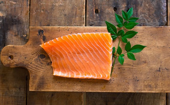 【富士の介】刺身（２００ｇ）　刺し身 さしみ サーモン やまなし 山梨 富士川町