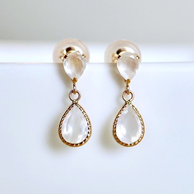 K10YG(10金) イエローゴールド 揺れる ホワイトムーンストーン アンティーク ピアス 保証書付 SR-2261 242-050-c