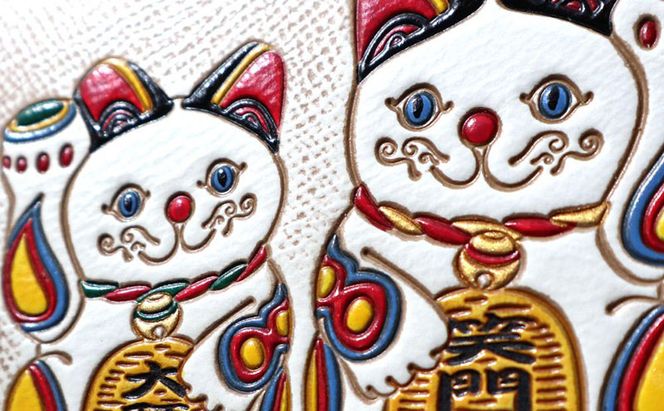 【文庫屋大関】マカロンポーチ 招き猫【皮革工芸品】 ポーチ ミニポーチ 小物入れ アクセサリー入れ イヤホン入れ 収納 保管ケース 手のひらサイズ  本革 革 皮革 工芸品 工芸 雑貨 ギフト プレゼント 日本製 東京