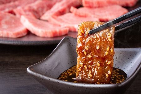 訳あり！艶さし！【A4～A5】佐賀牛焼肉切り落とし(肩ロース・バラ)1kg(500g×2P)【肉 牛肉 ブランド牛 黒毛和牛 ふるさと納税】(H112133)