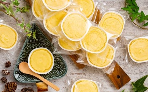 16-110 「ムニュムニュ(15個入)」不思議な食感で濃厚なミニ焼チーズケーキ