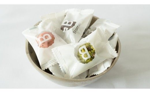 クランチチョコレート 6箱 チョコレート専門店 「Bromagee」 チョコ チョコレート スイーツ お菓子 洋菓子 バレンタイン ホワイトデー ギフト ミルク オレンジ ストロベリー バナナ 抹茶 [CS002ci]