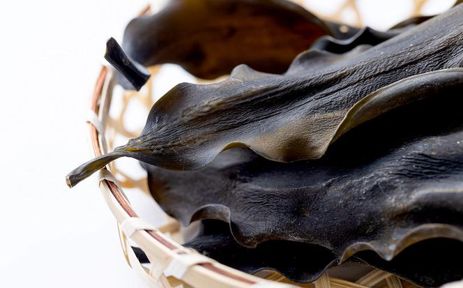 北海道産 日高昆布 一等検 根昆布 計 400g (50g×8袋)