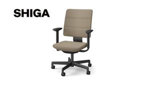 イトーキ SHIGA シガ 昇降脚 背トリプル ベースカラー:ブラック / 座面カラー:サンドベージュ（KJ-517SEM-T1K4F）キャスター5本脚 【アンクルムーブ・シンクロロッキング / アジャスタブル肘 / 抵抗付きウレタンキャスター】 日本製 ワークチェア オフィスチェア 柴田文江氏デザイン【EI181W】（滋賀県　近江八幡市）