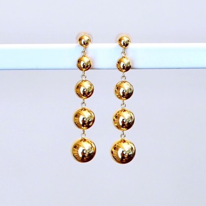 K18(18金) イエローゴールド ボール 5連 ピアス 地金 中空 保証書付 M1073 242-040