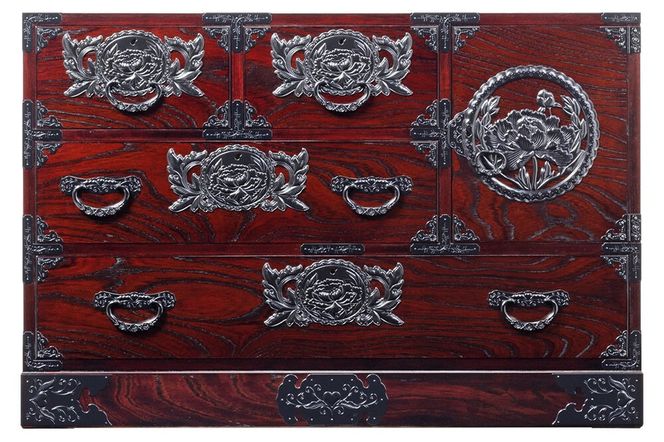 仙台箪笥 三.五尺横長箪笥70 拭き漆塗り (申込書返送後、1ヶ月～6ヶ月程度でお届け) 欅産業 職人 おすすめ 船箪笥 [インテリア タンス 収納 家具 和 モダン 高級 和箪笥 小箪笥 伝統 工芸品 仏壇 仏具 神具 飾り棚 欅 漆塗 彫金 金具 装飾 仙台箪笥 船箪笥 舟箪笥 宮城 利府 欅産業]|06_kyk-080301