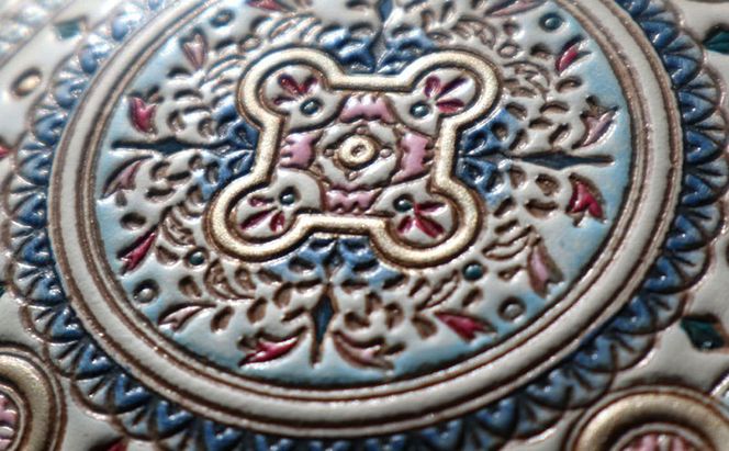 【文庫屋大関】マカロンポーチ ビジュー【皮革工芸品】 ポーチ ミニポーチ 小物入れ アクセサリー入れ イヤホン入れ 収納 保管ケース 手のひらサイズ  本革 革 皮革 工芸品 工芸 雑貨 ギフト プレゼント 日本製 東京